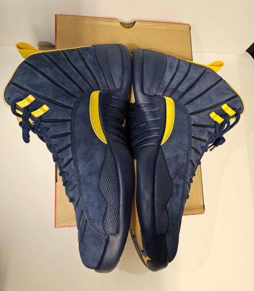 Talla 12.5M - Nike PSNY x Air Jordan 12 Retro PE Michigan Wolverines ¡¡RARO!!! Foto 3 de 4