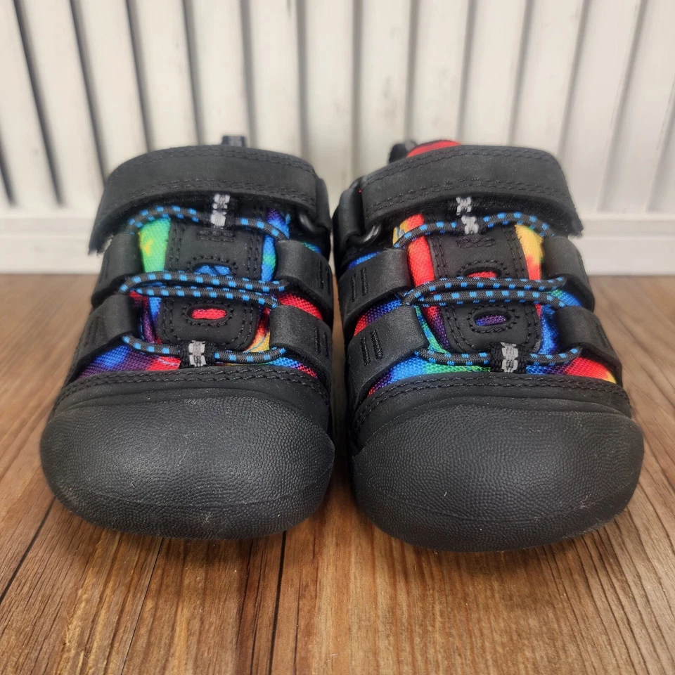 Keen Newport Niño Pequeño Talla 5 Negro Original Tie Dye Aire Libre Agua Trail Caminata Zapatos Foto 3 de 4