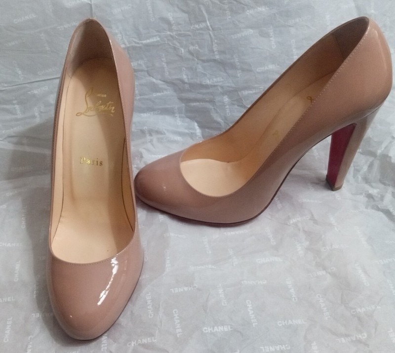 Christian Louboutin  Size 38