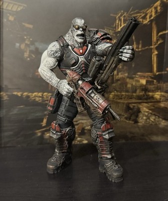 NECA Gears of War Locust Sniper Action Figure Complete With Weapons