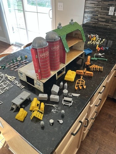 VTG Marx Happi Time Tin Farm Barns Silo Set Large Lot Animals Wagon Fence Parts