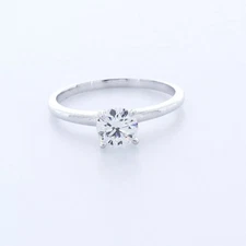 Solitaire Engagement Ring Classic 14K Gold 0.92 CT Round Lab-Grown Diamond E VS1