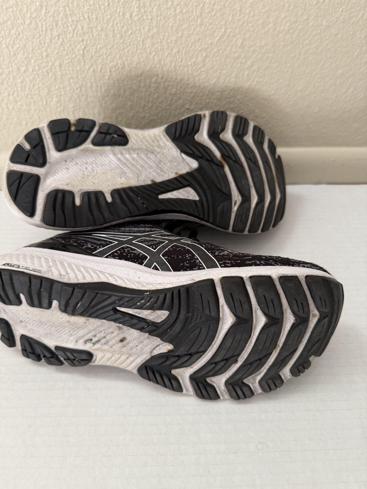 Asics Womens Gel Kayano 29 1012B272 Black Running Shoes Sneakers Sz. 7 thumbnail 9