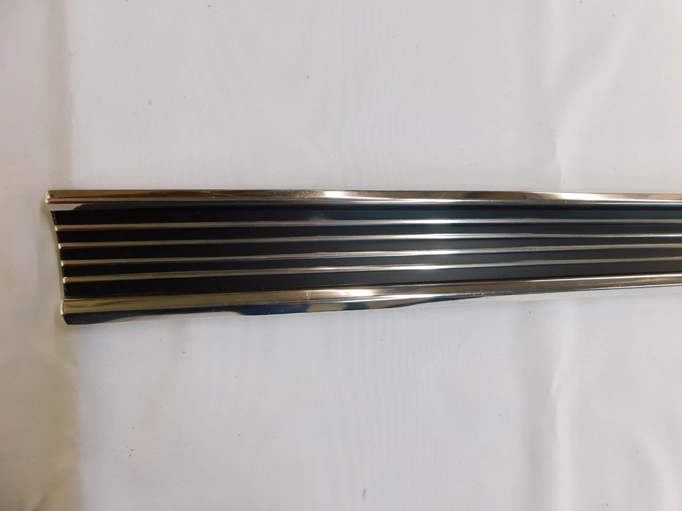 Nuevo de Lote Original Ford 1968 Mercury Monterey Montclair Cubierta Tapa Maletero Moldura Borde Foto 2 de 4