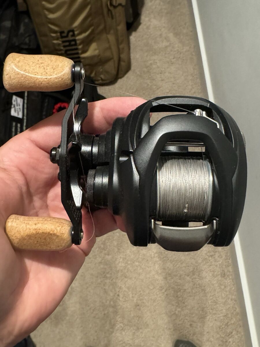 Daiwa 22TR SV TW 105 SLPW Left Hand 105HL - Limited Edition Daiwa 22TR SV TW 105 SLPW Left Hand 105HL - Limited Edition