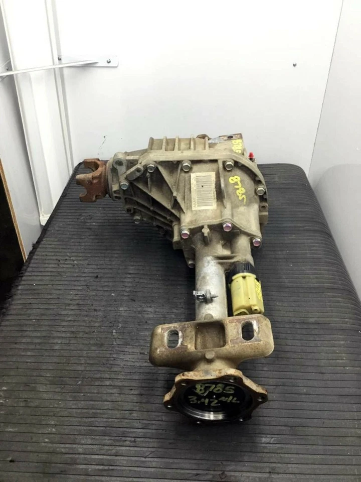 2009-2013 Chevy Tahoe Front Axle Differential Carrier 3.42 Ratio Opt GU6 Foto 3 de 4
