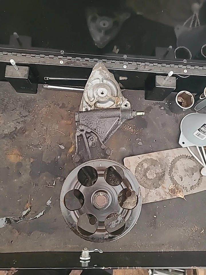 2002-2006 Acura Rsx Base K20a3 Water Pump Housing - Image 3 of 4