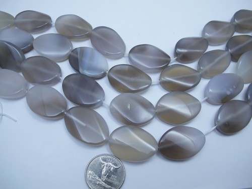 Grey Agate spiral oval beads 20x30mm. Natural gemstone beads. Full strand - Bild 1 von 4