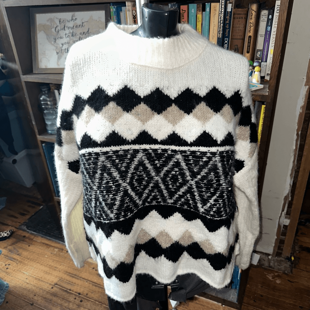 Elan Rock soft oversized L pullover striped triangle sweater