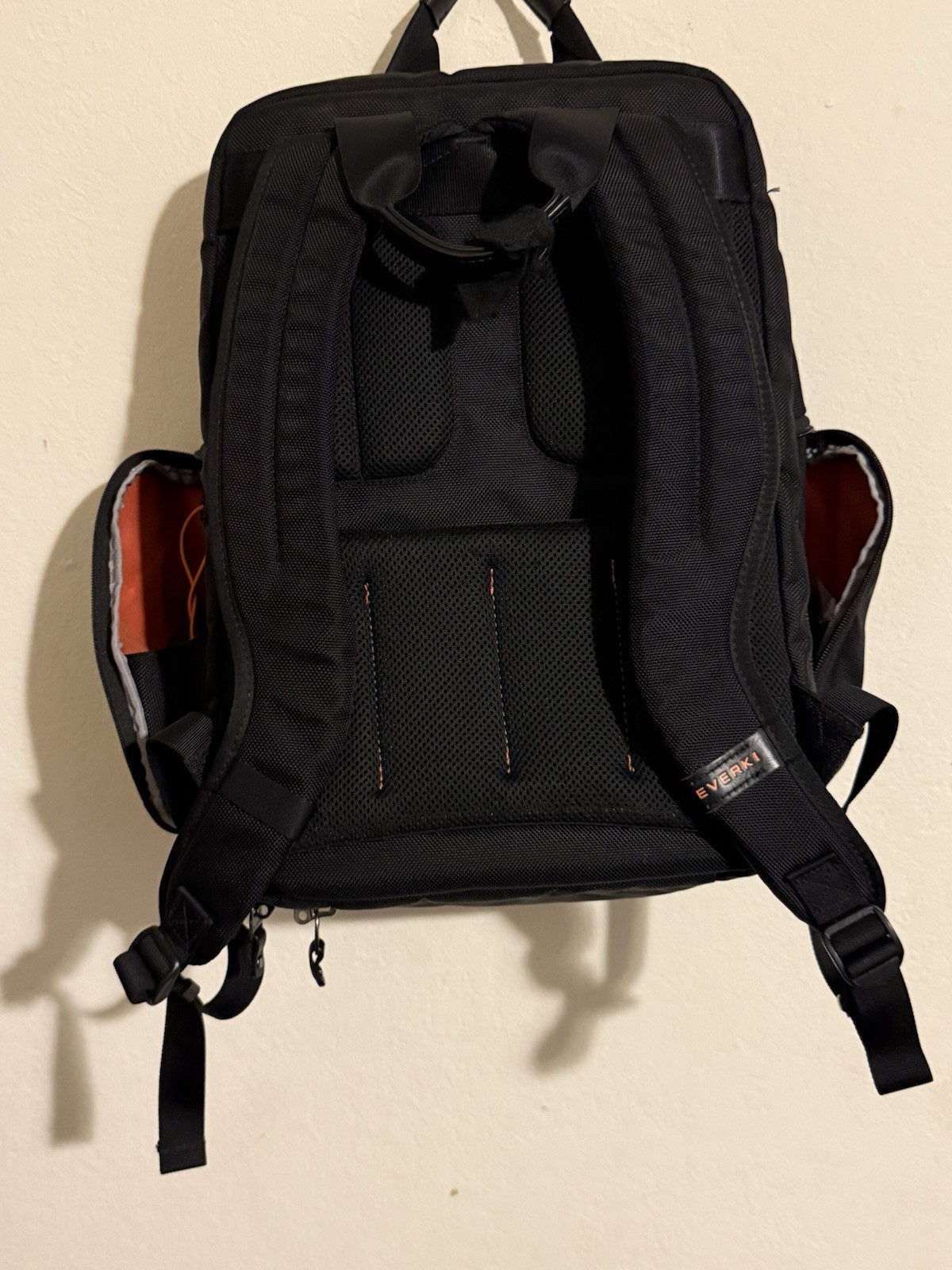 Everki Backpack - image 5