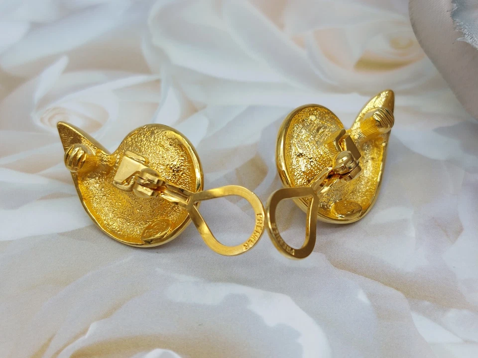 Beautiful Signed Premier Designs Gold Tone earrings White Faux Pearl Clip On 1" - Image 4 of 4