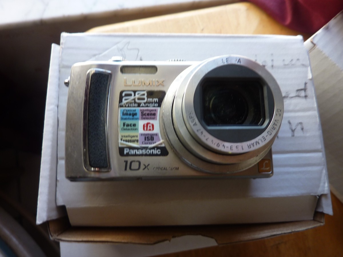Panasonic LUMIX DMC-TZ5 Digital Camera & Battery - WORKING