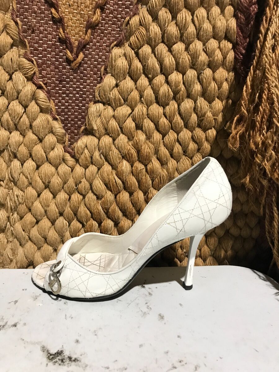 Christian Dior Off-white Cannage Leather Open Toe Heels 37.5 Christian Dior Off-white Cannage Leather Open Toe Heels 37.5
