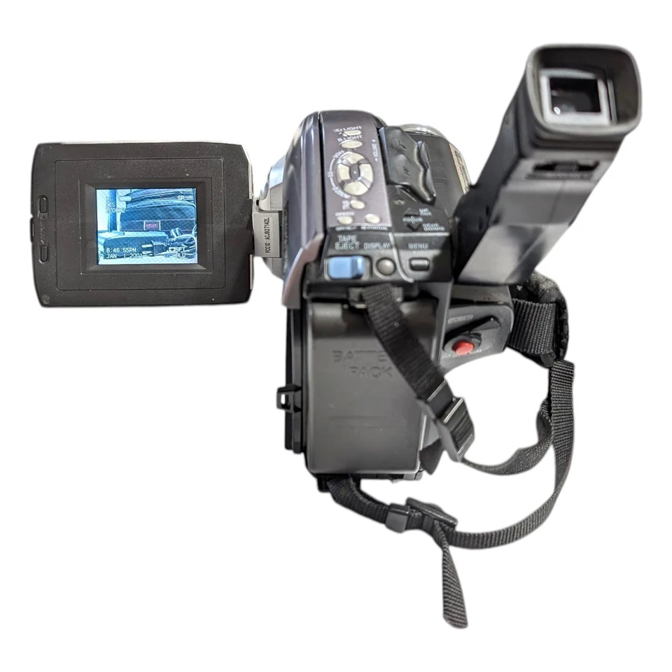 Panasonic PV-L352D VHS-C Camcorder - For Parts/Repair - Image 3 of 4