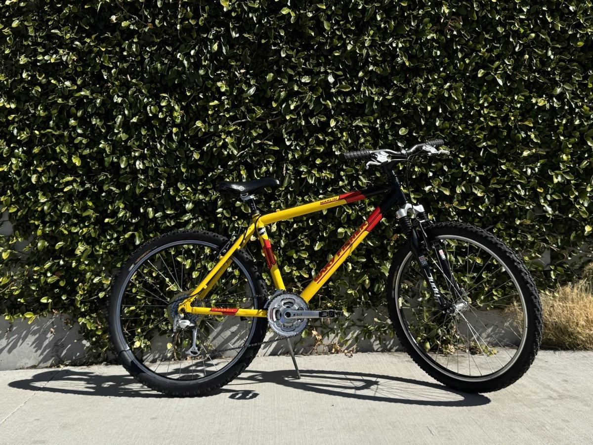 2002 Vintage Trek Gary Fischer Marlin. Medium Frame ( 15.5) 26in