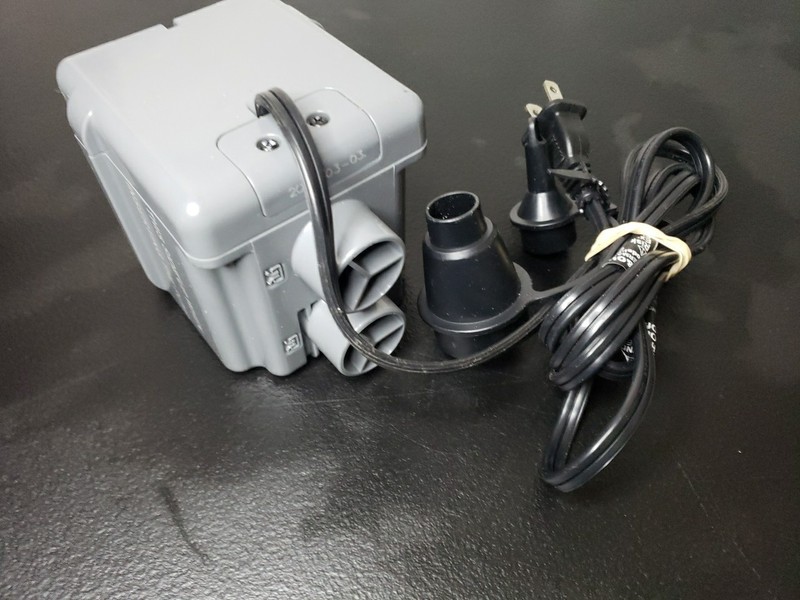 Electric Air Pump for Inflating Airbeds Inflatable Kayaks Or Pool Toys. New