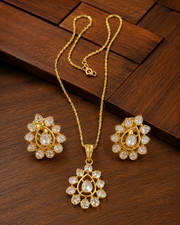 مجوهرات Moissanite Polki