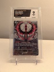 Galarian Moltres V 177/198 Ultra Rare Chilling Reign