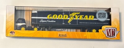 M2 Machines 1969 Dodge L600 COE 69 Charger Daytona 440 Car Mopar Auto-Hauler