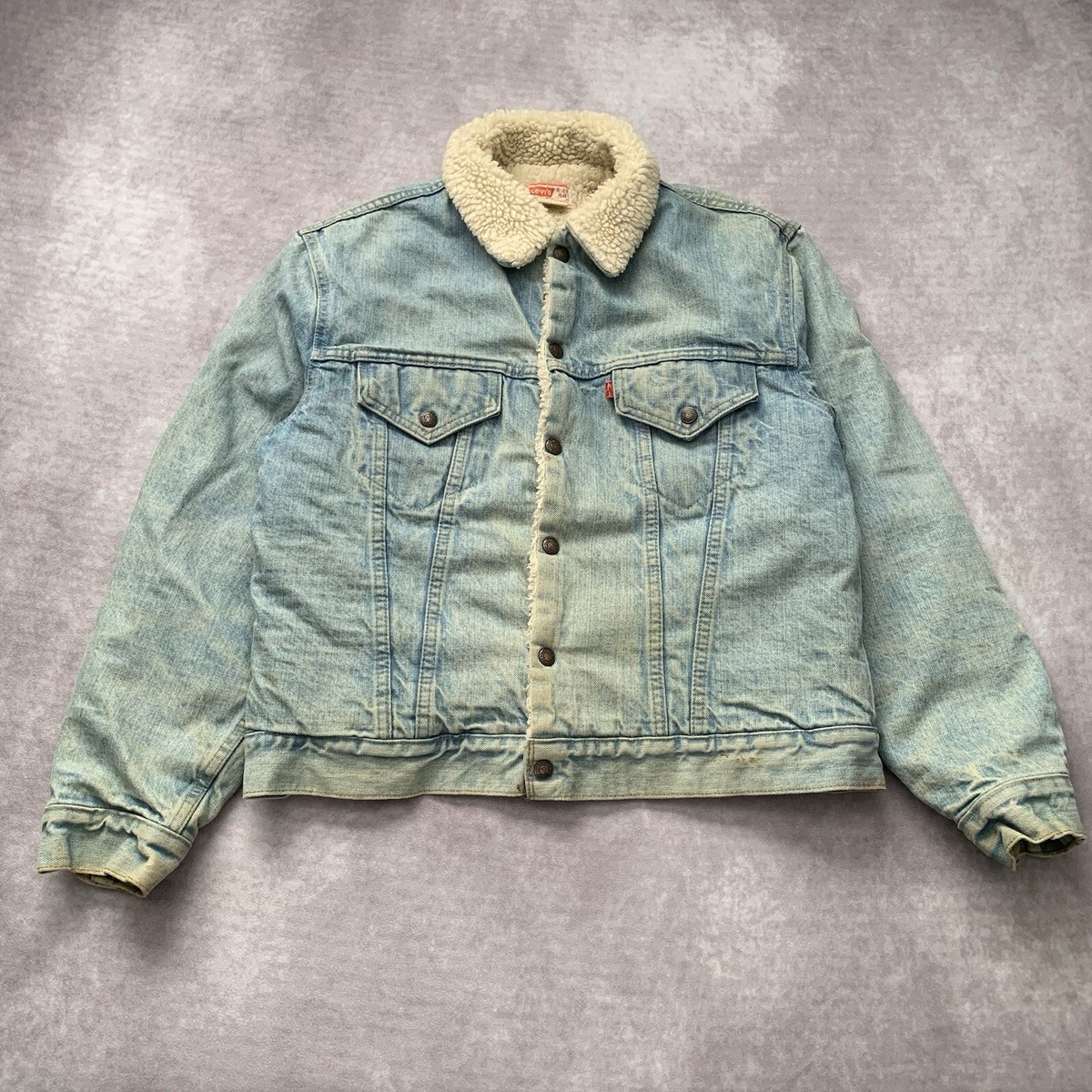 Vintage 70s Levis Sherpa Lined Denim Jacket Size 44 Light Wash Fade Jean  Blue