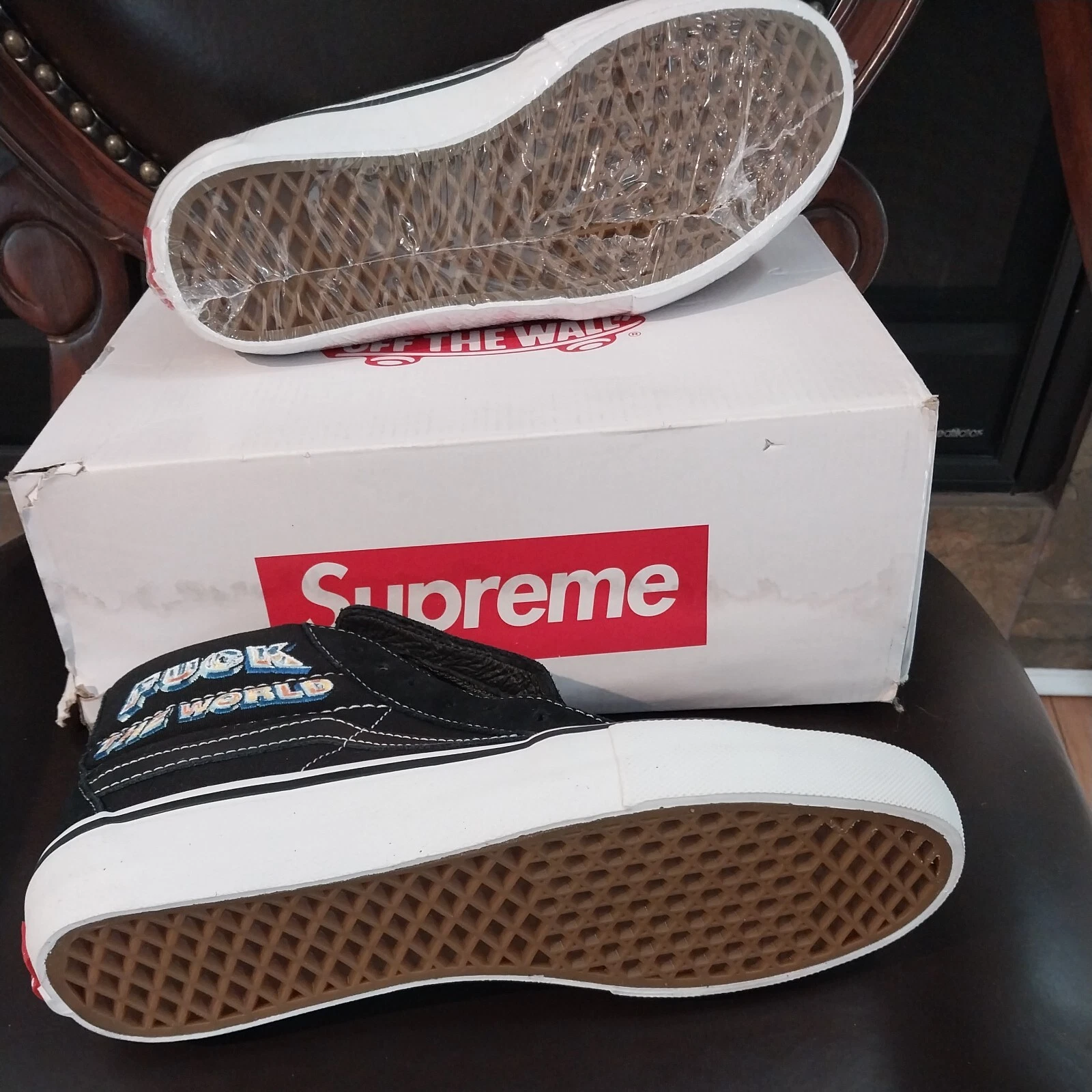 Taille 8   VANS Supreme x Sk8 Hi The World   Noir