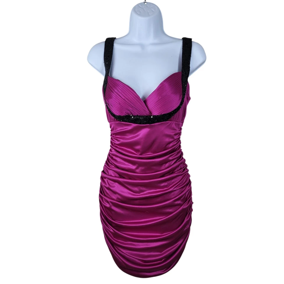 Vestido Windsor Y2K Juniors Talla 5 4/6 Baile de graduación Fiesta Volantes Rosa Satinado Plisado Lentejuelas Foto 2 de 4