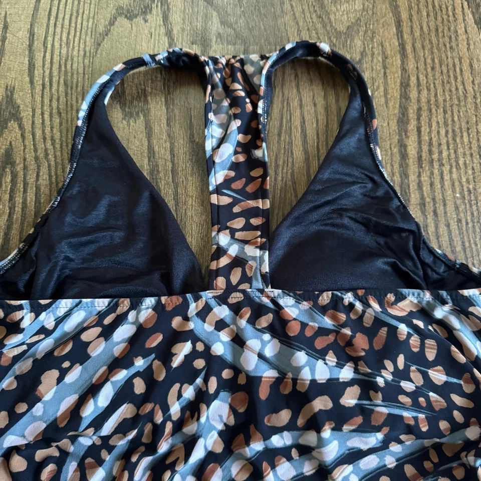 Camiseta de natación Tankini con aros y espalda deportiva con estampado de animales Magicsuit para mujer talla 10 Foto 4 de 4