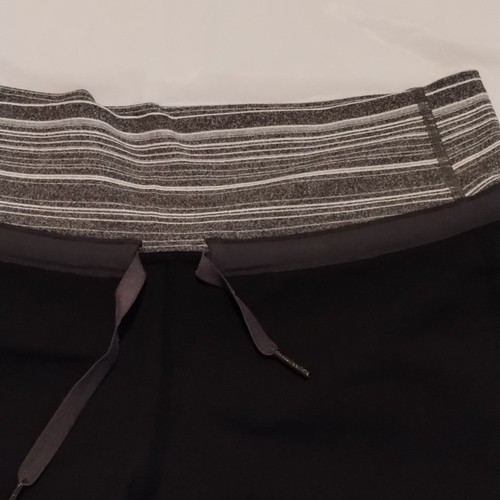 Lululemon pantaloncino knock-out con coulisse a contrasto - Foto 2 di 4