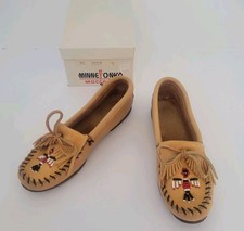 Vintage Minnetonka Deerskin Moccasins Women 6 Beaded Thunderbird Suede Box