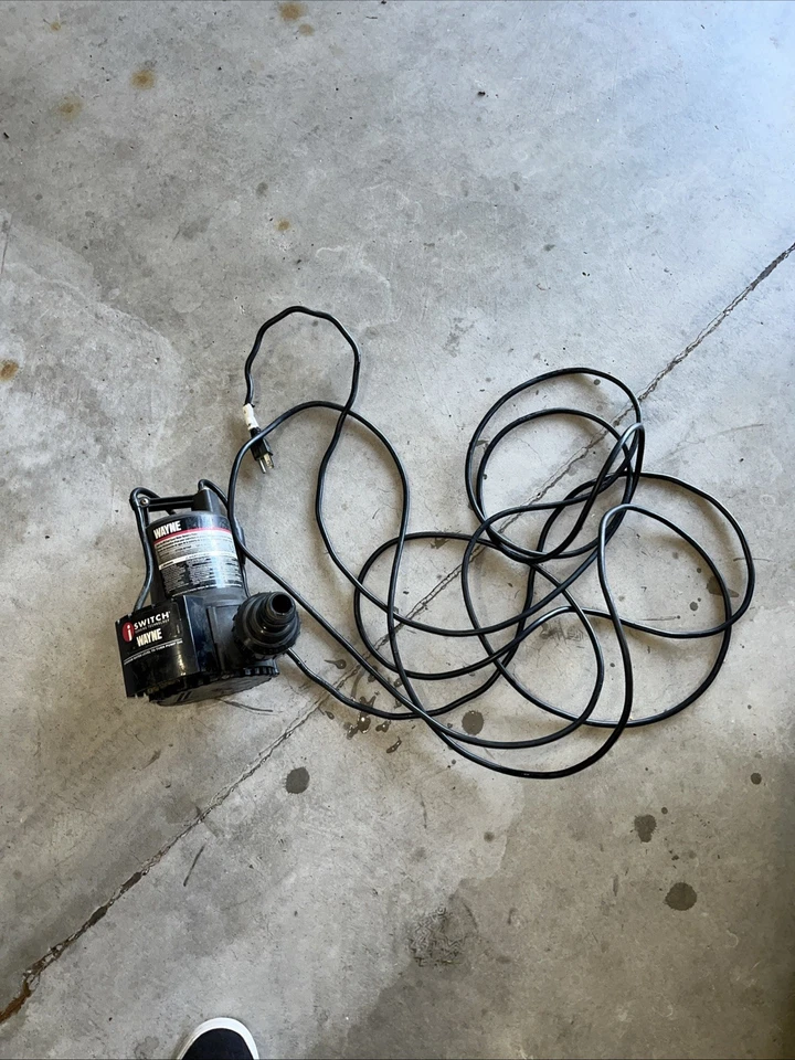 Wayne 1/4 HP Pool Cover Pump - WAPC250  FOR  PARTS,  NOT WORKING - Image 4 of 4