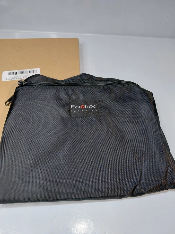 Fotodiox Flash Soft Box 6x8" Foldable Universal Canon, Nikon, Olympus, Sony ... - Image 3 of 4