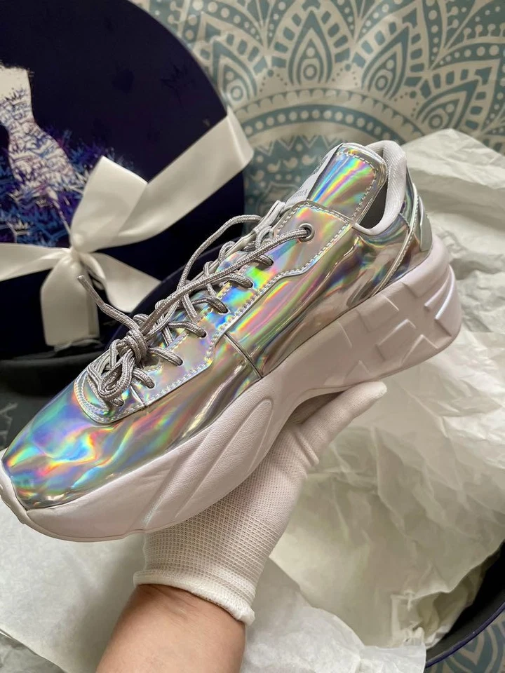 Onitsuka Tiger x Cenicienta Mujer US10 Corte Bajo Tenis Zapatos Iridiscentes Sin Usar Foto 4 de 4
