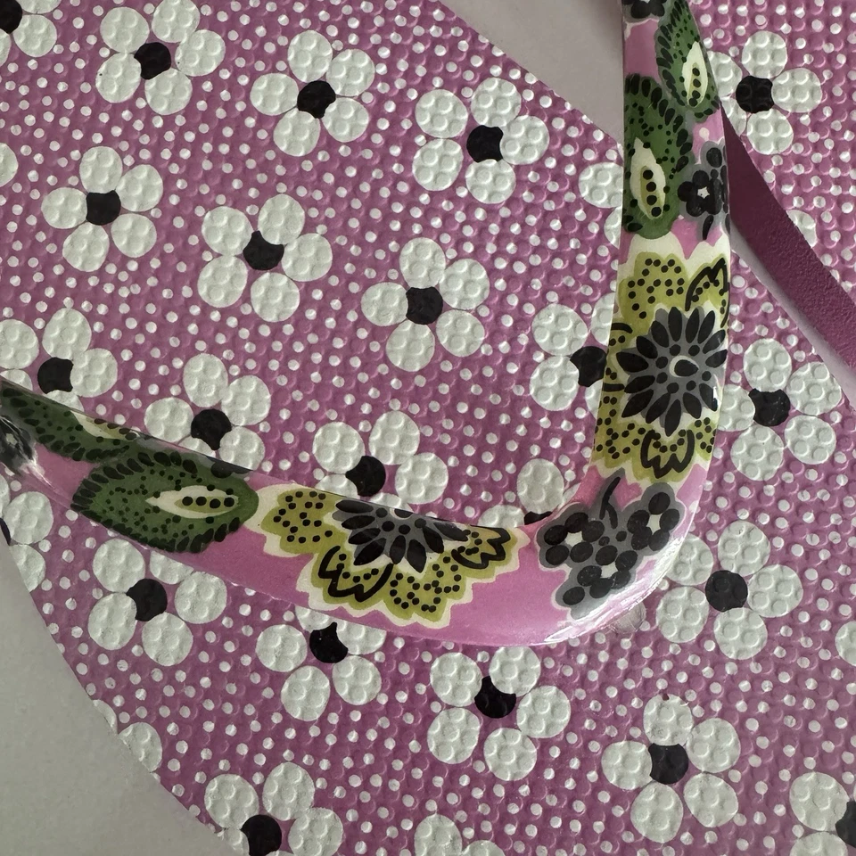 Vera Bradley Priscilla Pink Flip Flops Women's Large 9/10 Floral - Image 2 of 4