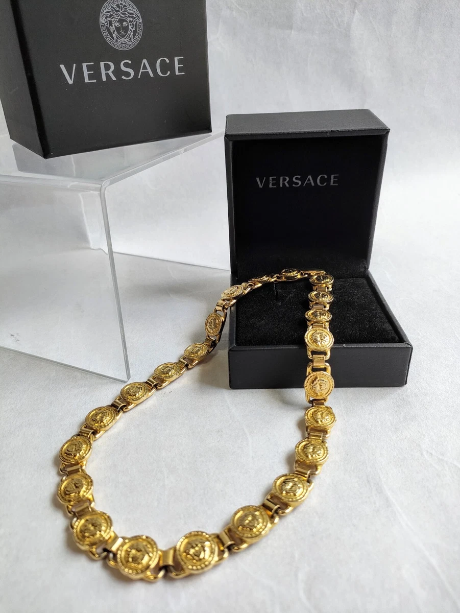 AUTH Gianni Versace Medusa Medal Head Motif Gold Necklace L:41cm Fast shipping