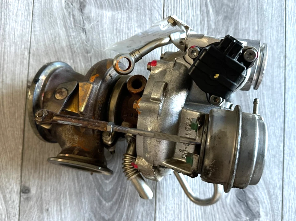 2009-2012 BMW 750i TURBO TURBOCHARGER, PART# 11657576985, 7576985 GENUINE OEM - Image 4 of 4