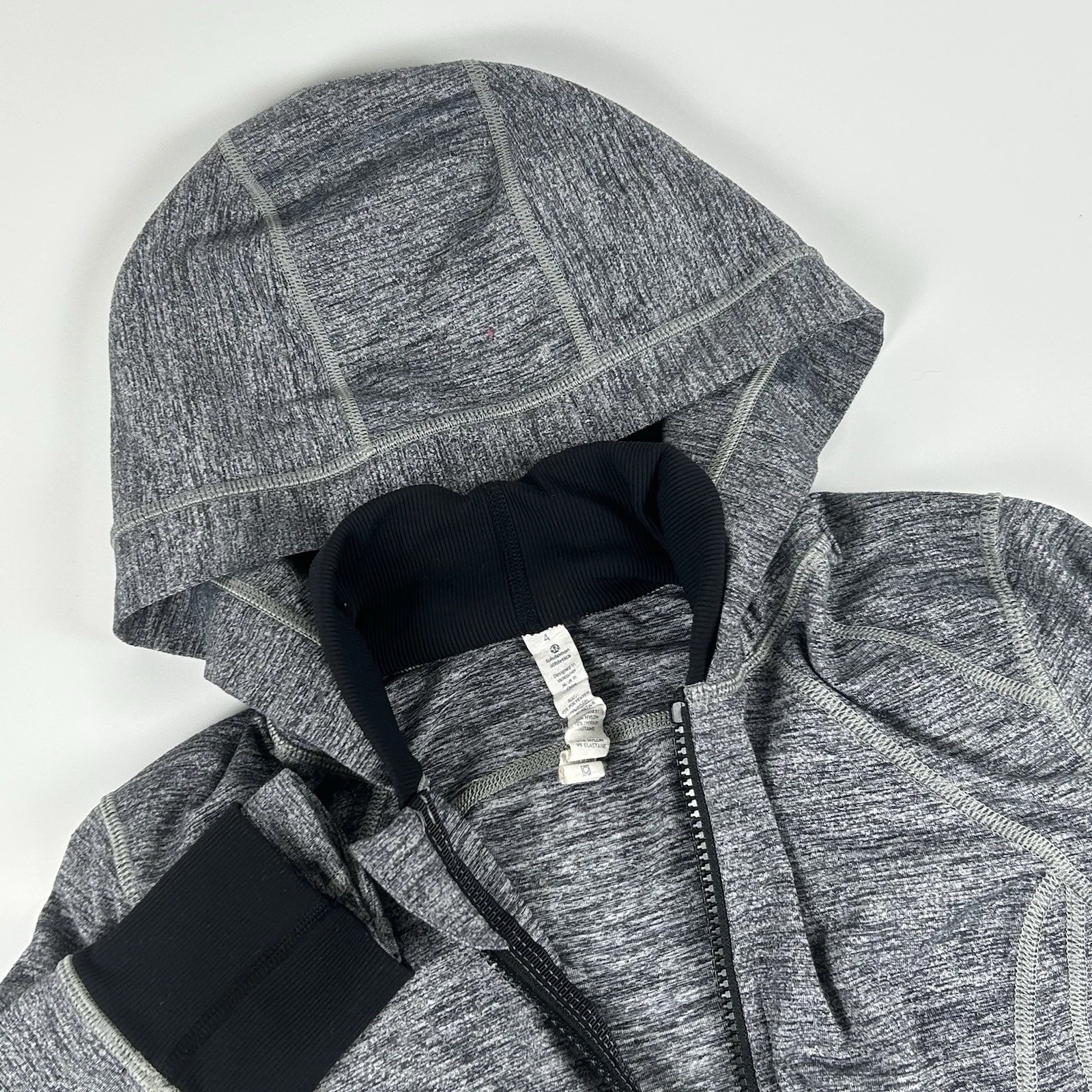Lululemon WMNS SZ 4 Daily Practice Jacket Gray Heathered Hoodie Full Zip Pockets
Opens in a new wind