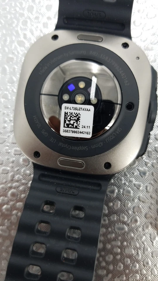 Samsung Galaxy Watch Ultra - GPS + LTE - Titanium Silver w/ Black Band - 47mm - Image 4 of 4
