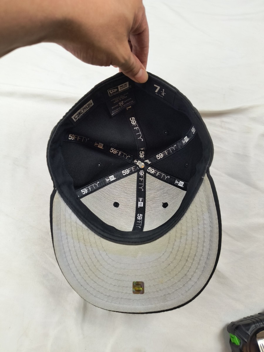 NEW ERA ONE PIECE collaboration fitted Hat Size 7 1/4 100 NEW ERA ONE PIECE collaboration fitted Hat Size 7 1/4 100