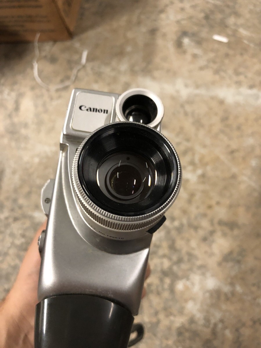 レトロフィルムカメラ　Canon Moter Zoom 8 EEE Vintage Canon 8mm Movie Motor Zoom 8 EEE Camera 1960s