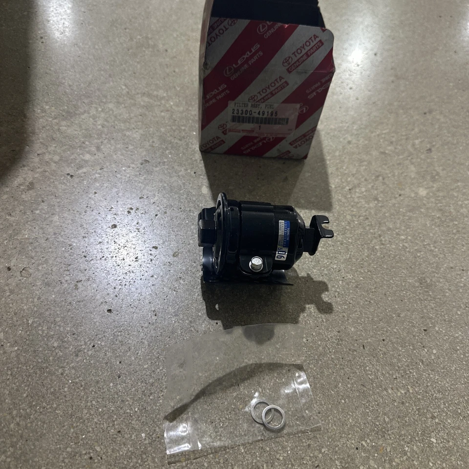 Filtro de combustível Toyota Supra 95-98 genuíno Toyota #23300-49195 - Imagem 2 de 2