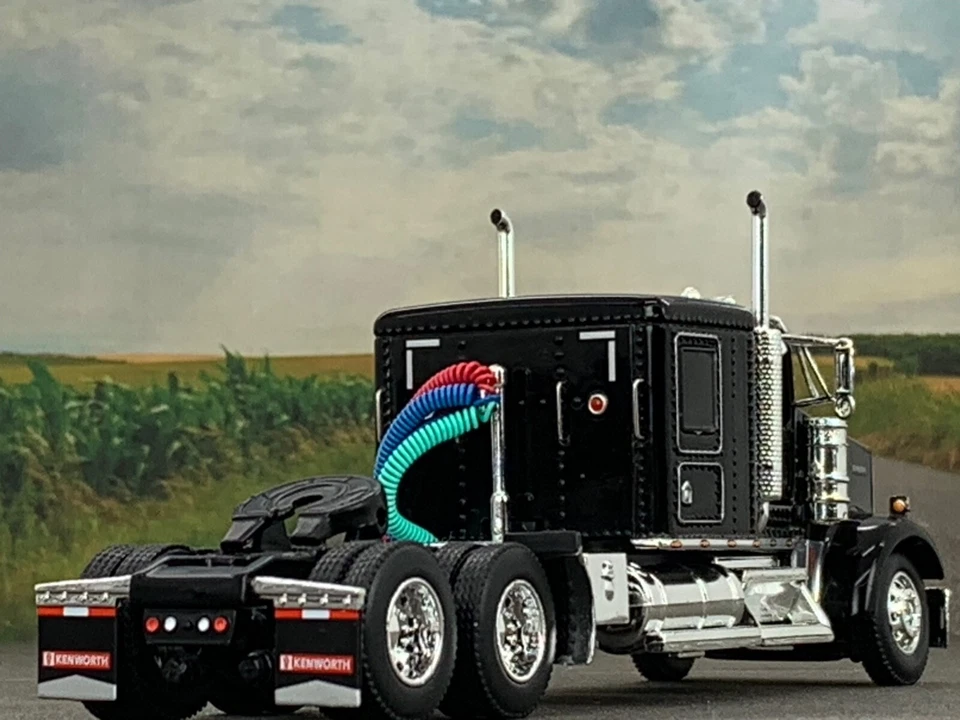 1/64 DCP BLACK KENWORTH W900L W/ 60" FLAT TOP SLEEPER - Image 2 of 4