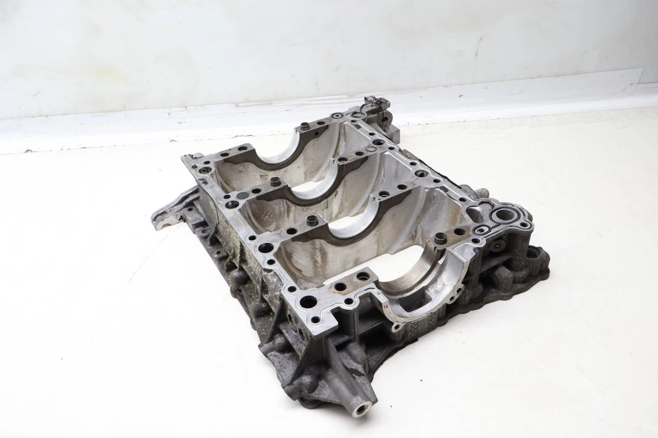 AUDI A4 QUATTRO 2007-2009 3,2 L - montaje del cigüeñal/bloque inferior del motor Foto 2 de 4