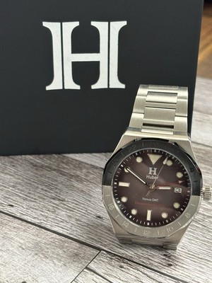 HUBER NOVUS GMT AUTOMATIC, 42 MM, DATE, TWO TONE BEZEL SAPPHIRE SS USA Dealer