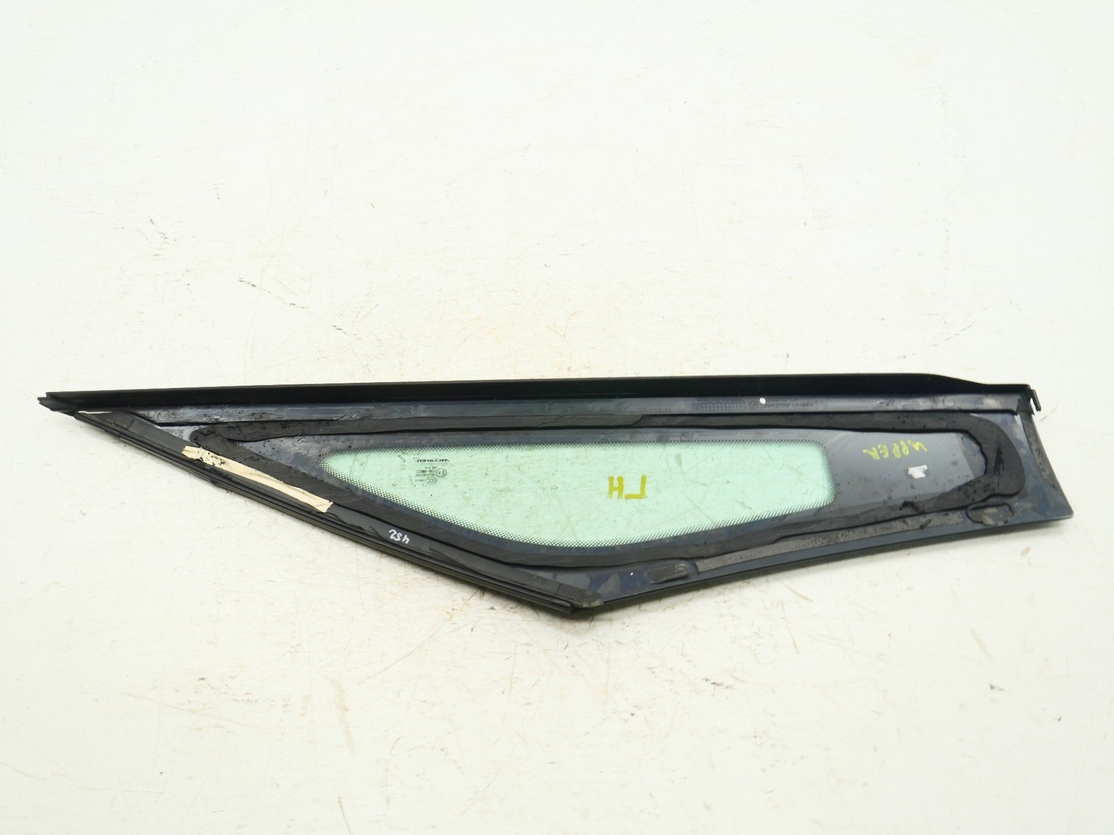 2020-2023 McLaren GT Left Quarter Window Glass Upper Driver LH 722AD271GP OEM