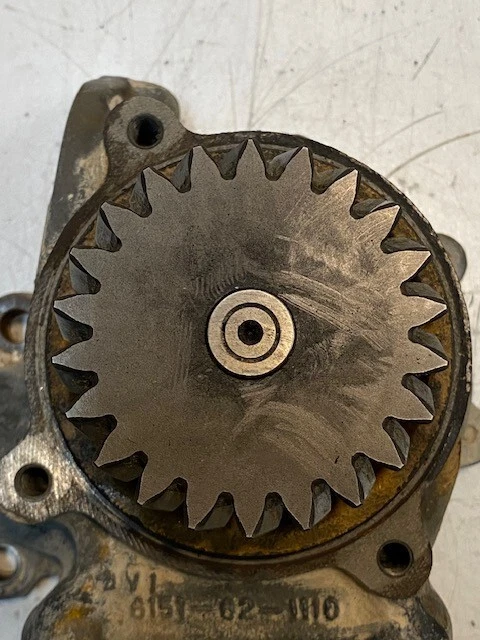 Bomba de agua para cargadora de ruedas Komatsu 6151-62-1110 Foto 4 de 4