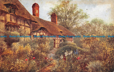 R097546 Anne Hathaways Cottage Garden. Stratford Upon Avon. Lachs