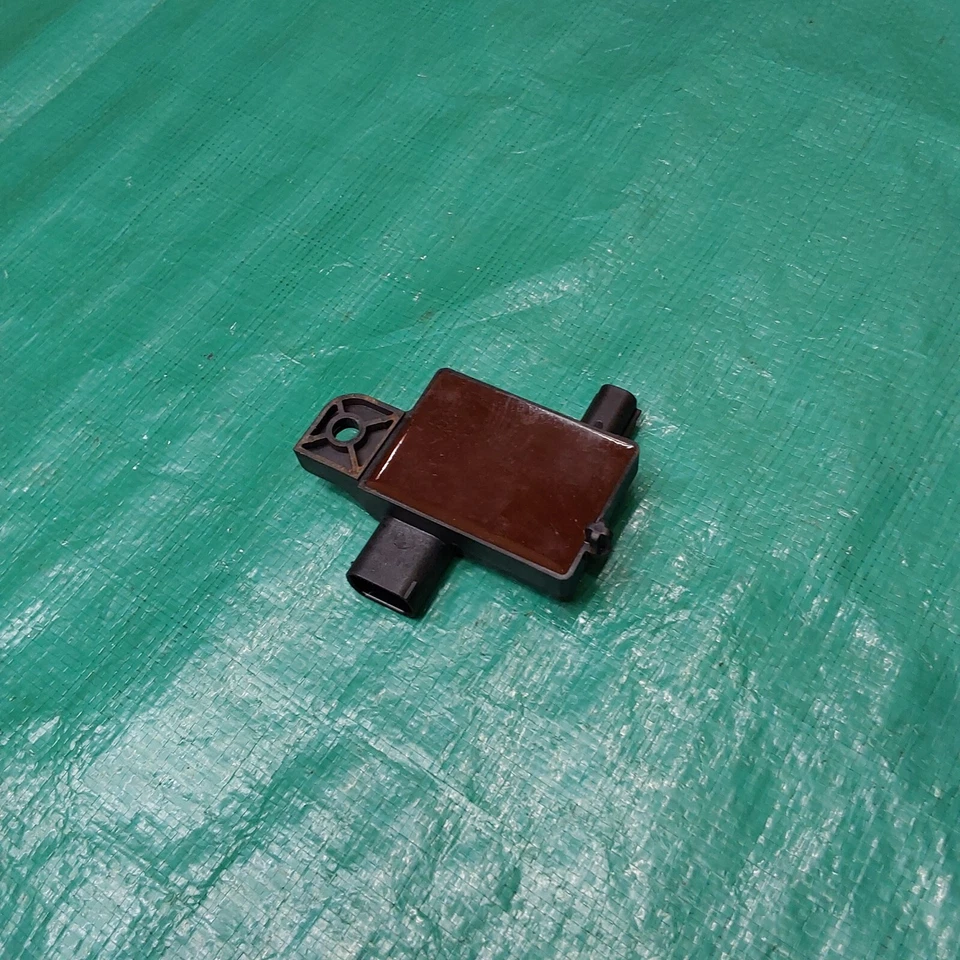 Módulo sensor ocupante asiento pasajero Hyundai Accent 2011-2014 OEM 88952-1R500 Foto 2 de 3