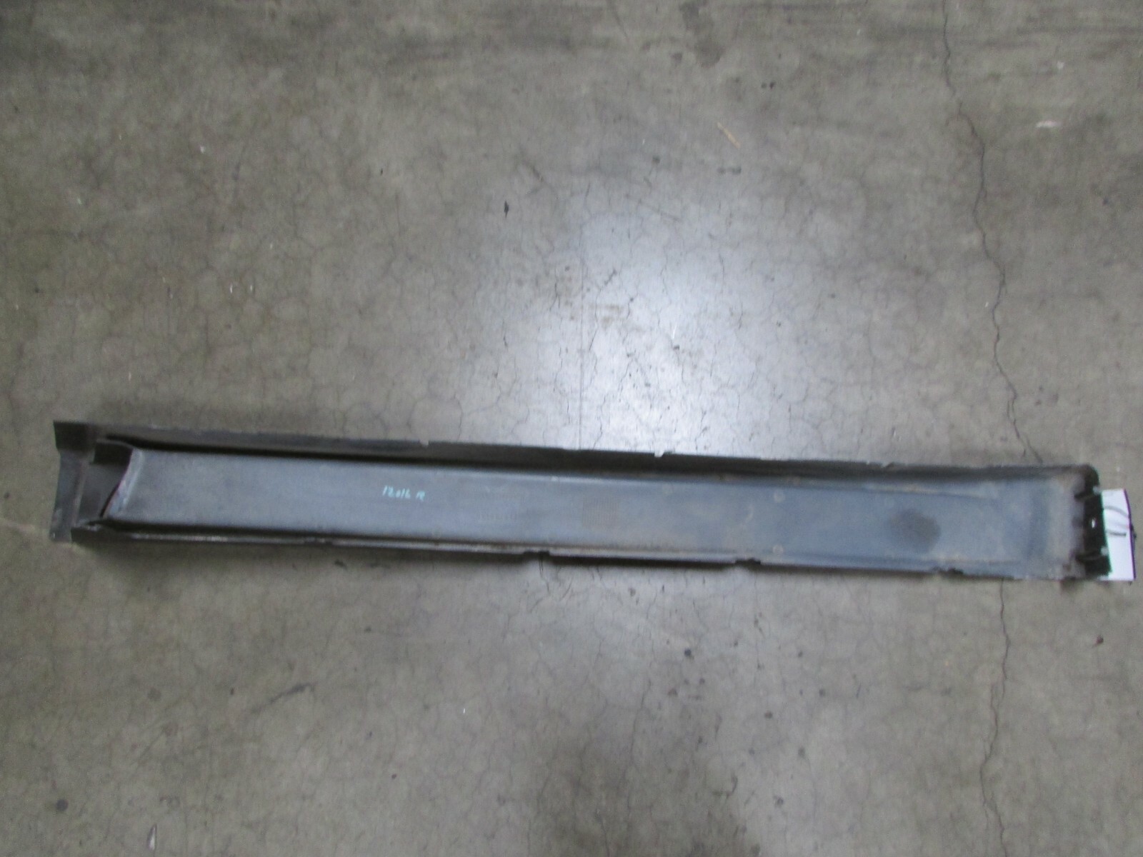 Ferrari 348, RH, Right Rocker Panel Moulding, Used, P/N 62065900