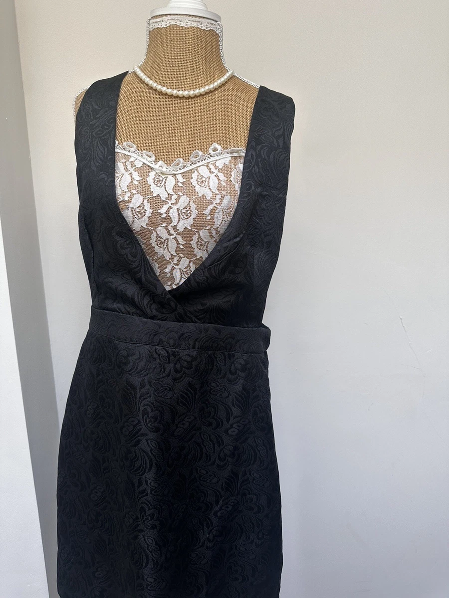 Black floral plunge clearance pinafore dress