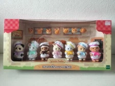 NEW Sylvanian Families Baby Bakery Chef Set Calico Critters Japan Epoch Dolls